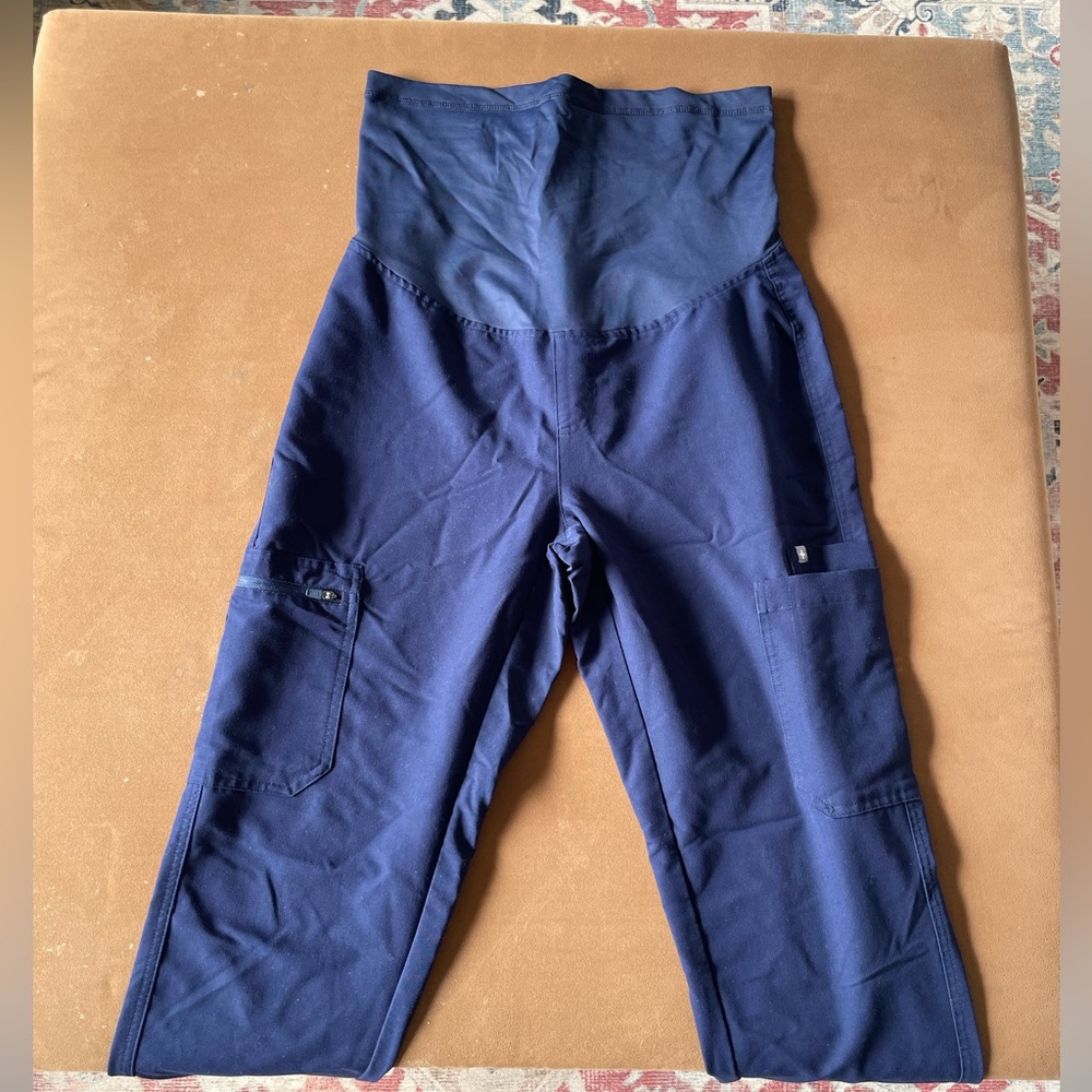 Figs Maternity scrub pants. Size S tall
